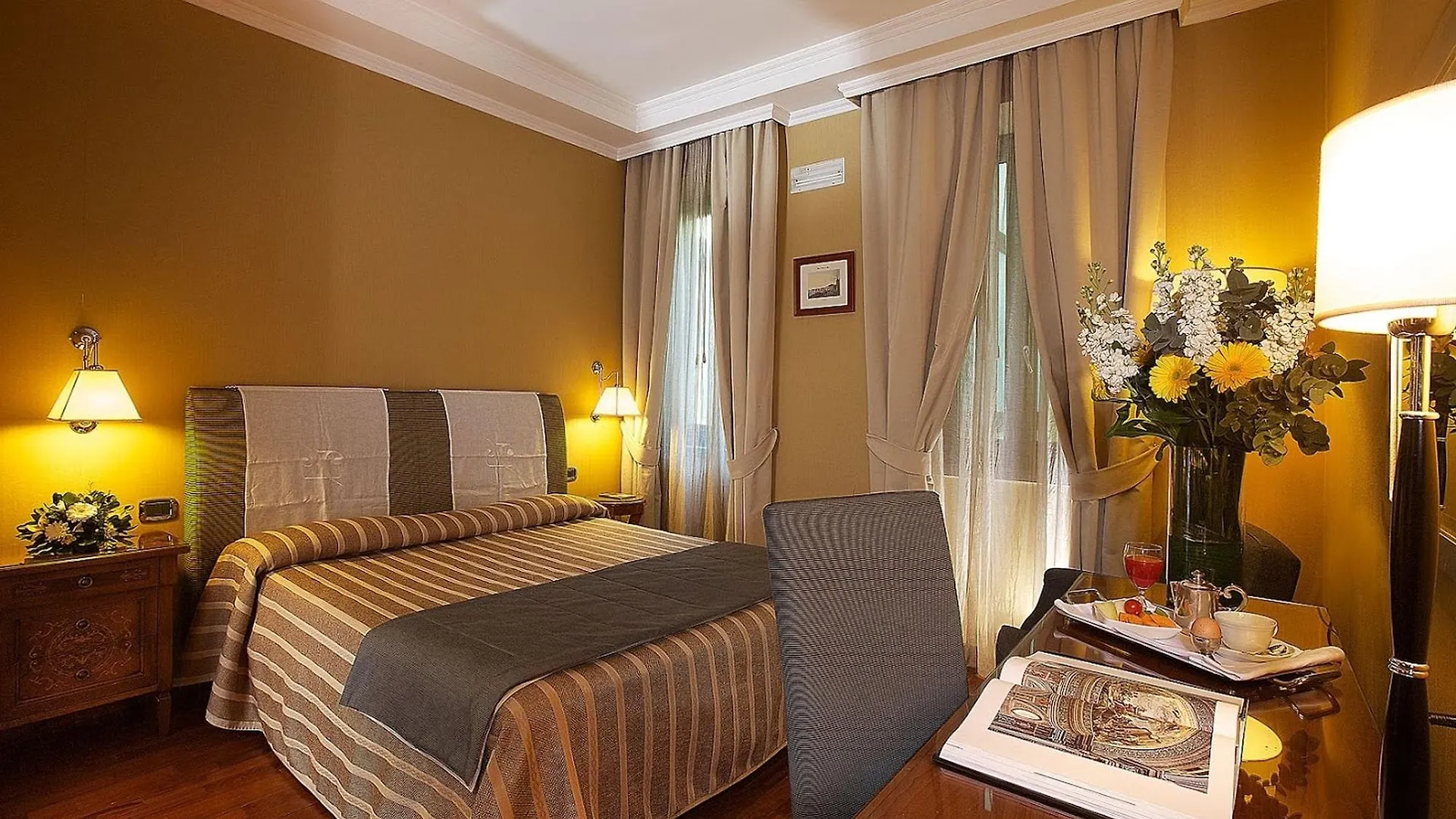 ****  Palazzo Turchini Hotel Naples Italy